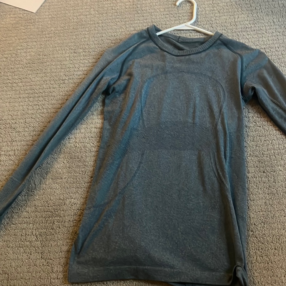 Lululemon swiftly tech long sleeve
